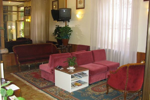 Hotel Mayorca (Milan)